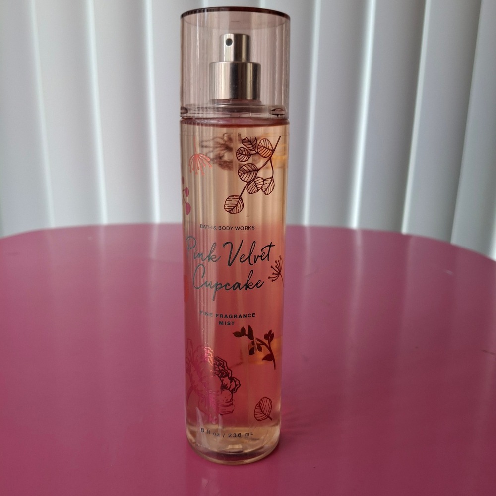 Bath & Body Works PINK‎ VELVET CUPCAKE Fine Fragrance Mist 8 fl oz Discontinued